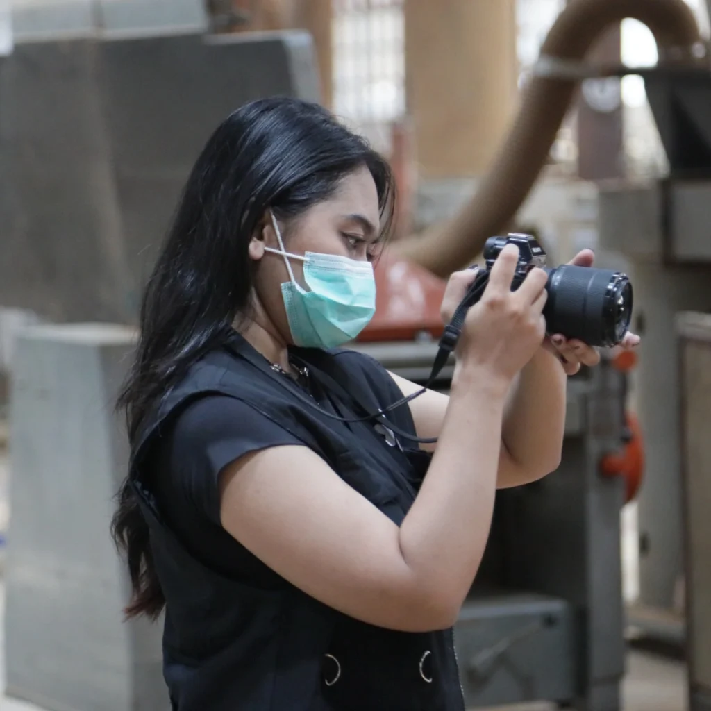 kami terus berkomitmen untuk memberikan solusi kreatif yang inovatif dan dukungan teknis yang handal, guna meningkatkan kualitas setiap proyek yang kami tangani. Dengan pendekatan ini, kami memastikan bahwa setiap hasil kerja kami dapat memberikan dampak positif dan memenuhi tujuan bisnis klien secara maksimal.